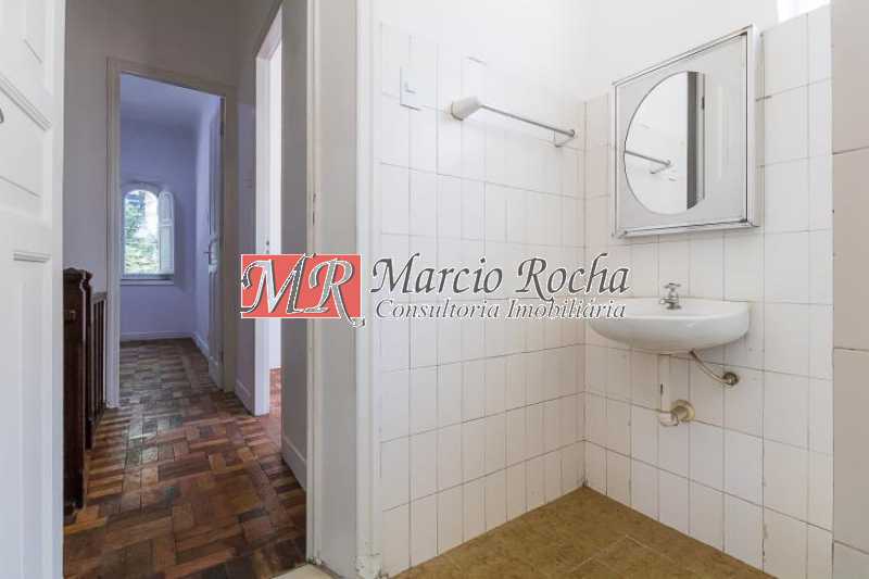 Casa à venda com 3 quartos, 160m² - Foto 4