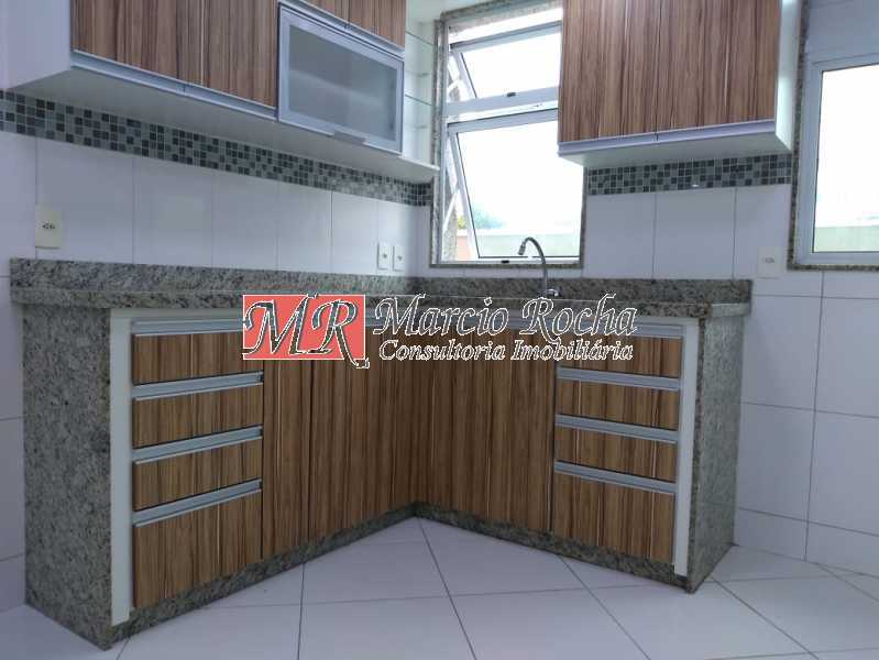 Apartamento à venda com 2 quartos, 74m² - Foto 1