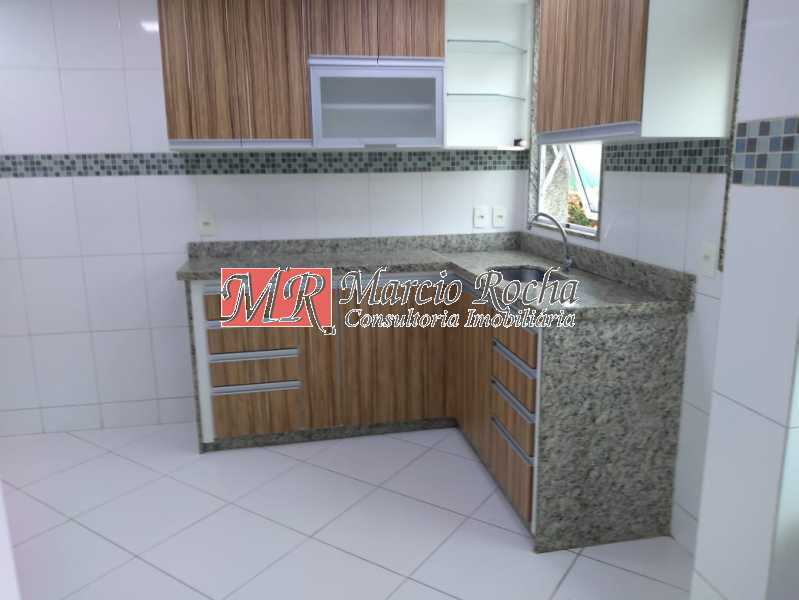 Apartamento à venda com 2 quartos, 74m² - Foto 3