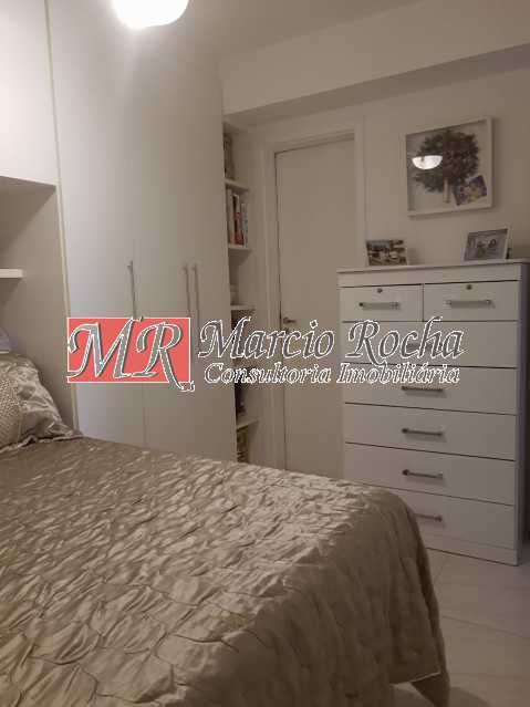 Apartamento à venda com 2 quartos, 64m² - Foto 5