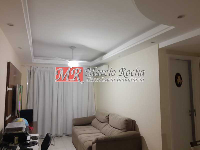 Apartamento à venda com 2 quartos, 64m² - Foto 7