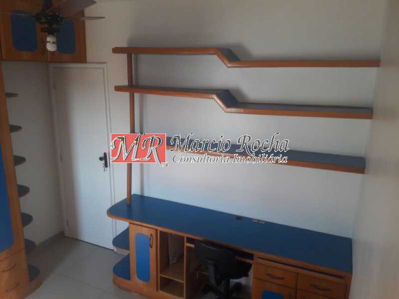 Apartamento à venda com 2 quartos, 75m² - Foto 12