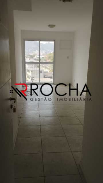 Apartamento à venda com 2 quartos, 64m² - Foto 2