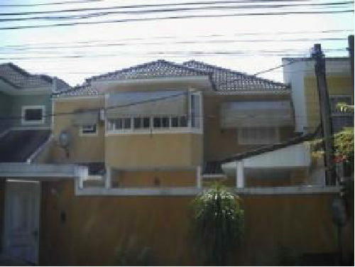 Casa à venda com 5 quartos, 240m² - Foto 1