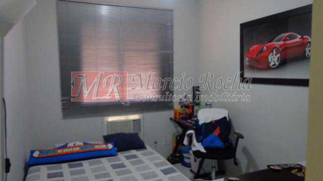 Apartamento à venda com 2 quartos, 80m² - Foto 11