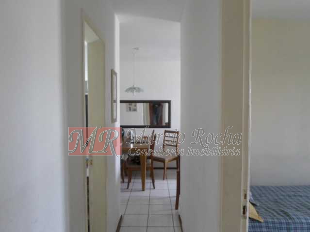 Apartamento à venda com 2 quartos, 64m² - Foto 11