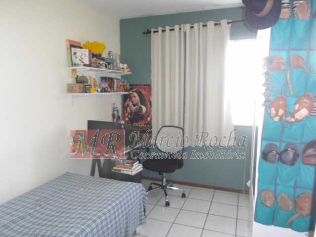 Apartamento à venda com 2 quartos, 64m² - Foto 12