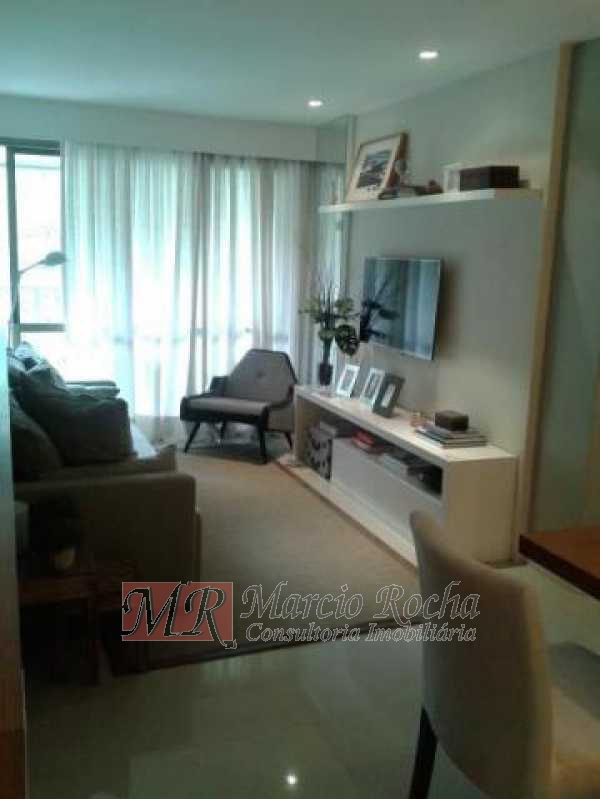 Apartamento à venda com 3 quartos, 85m² - Foto 3