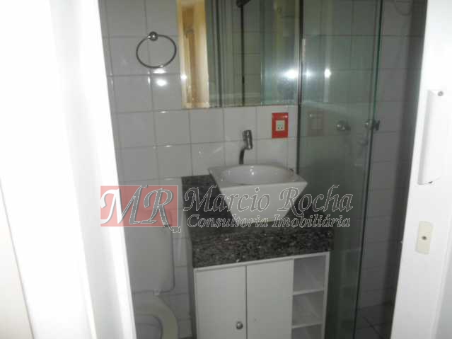 Apartamento à venda com 2 quartos, 70m² - Foto 10