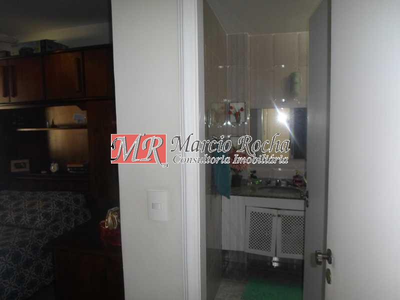 Apartamento à venda com 3 quartos, 110m² - Foto 19