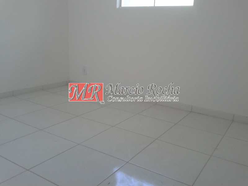 Casa à venda com 3 quartos, 100m² - Foto 14