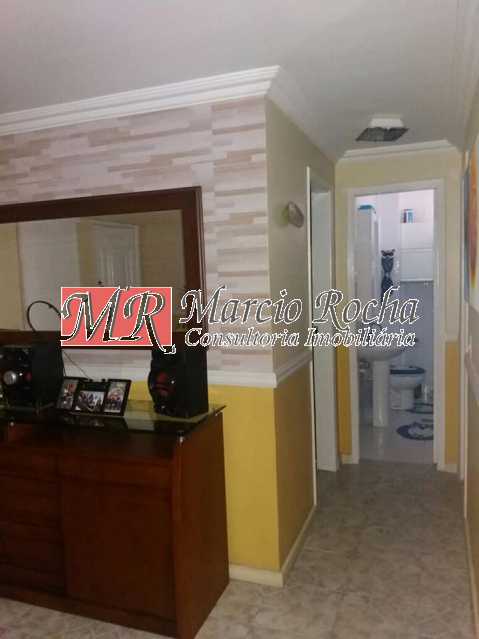 Apartamento à venda com 2 quartos, 84m² - Foto 2