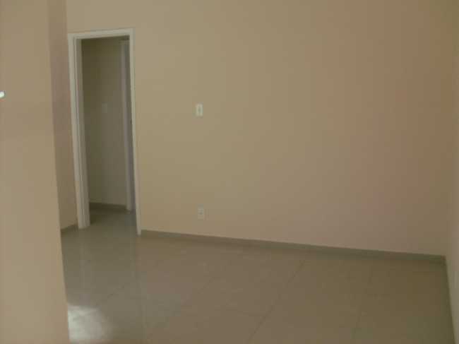 Apartamento à venda com 2 quartos, 60m² - Foto 3