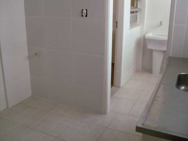 Apartamento à venda com 2 quartos, 60m² - Foto 18