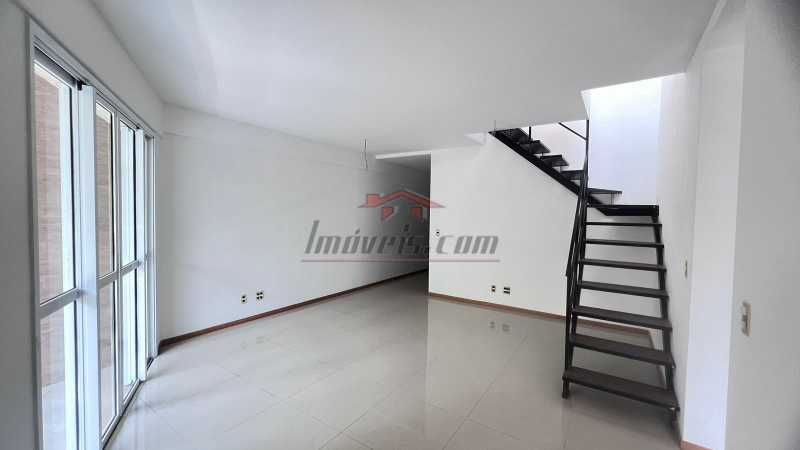 Cobertura à venda com 3 quartos, 144m² - Foto 2