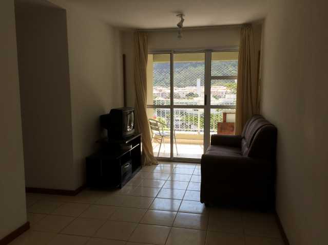 Apartamento à venda com 3 quartos, 70m² - Foto 1