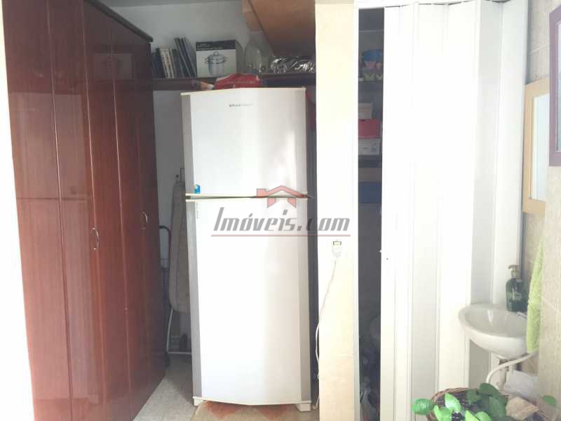 Apartamento à venda com 2 quartos, 70m² - Foto 11