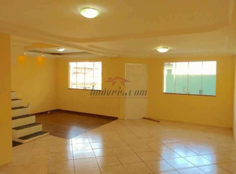 Casa à venda com 3 quartos, 300m² - Foto 3