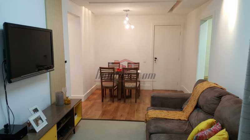 Apartamento à venda com 2 quartos, 67m² - Foto 4