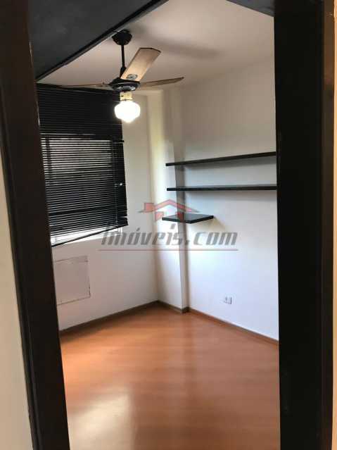 Apartamento à venda com 2 quartos, 69m² - Foto 2