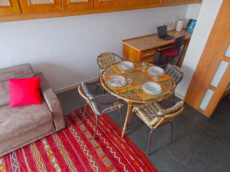 Apartamento à venda com 2 quartos, 79m² - Foto 18