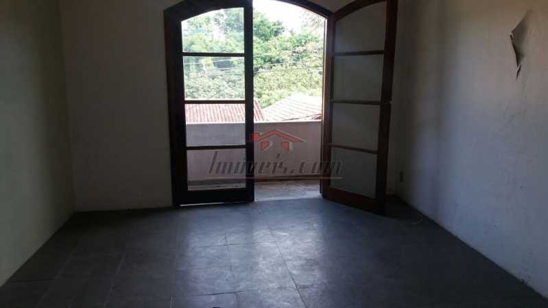 Casa de Condomínio à venda com 3 quartos, 297m² - Foto 4