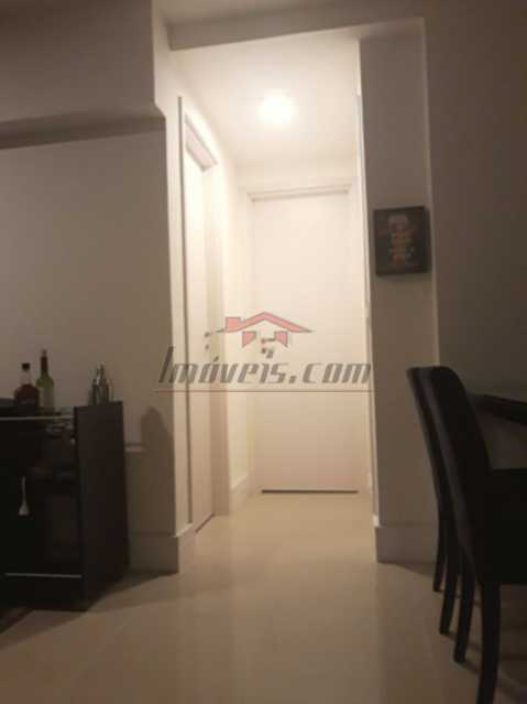 Apartamento à venda com 2 quartos, 63m² - Foto 11