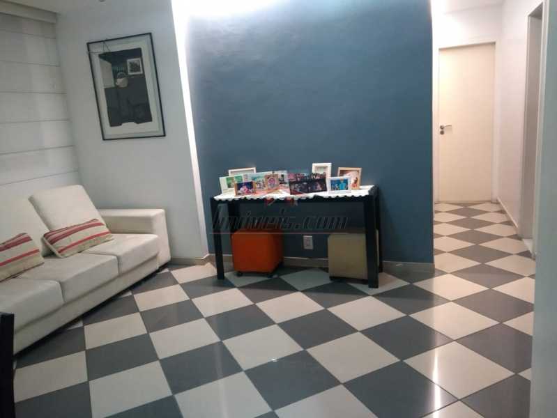 Apartamento à venda com 2 quartos, 60m² - Foto 2