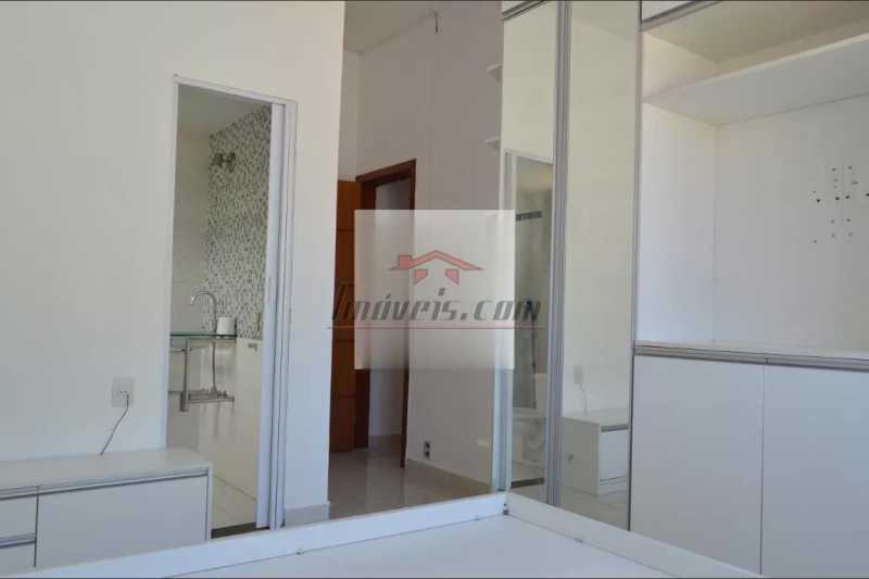 Casa à venda com 2 quartos, 220m² - Foto 4