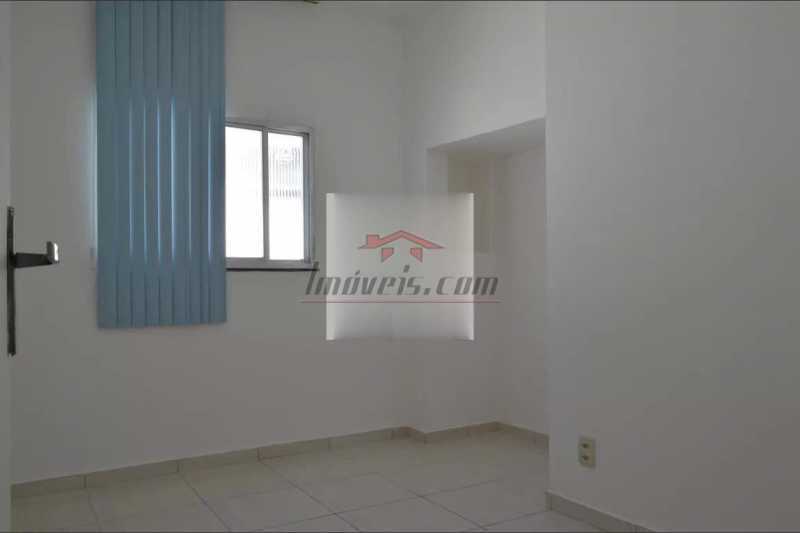 Casa à venda com 2 quartos, 220m² - Foto 18