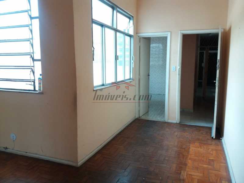 Apartamento à venda com 2 quartos, 70m² - Foto 4