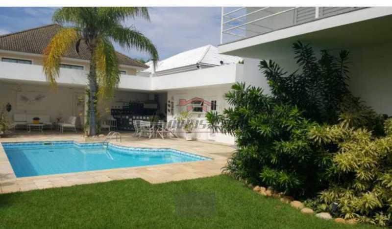 Casa de Condomínio à venda com 4 quartos, 600m² - Foto 1