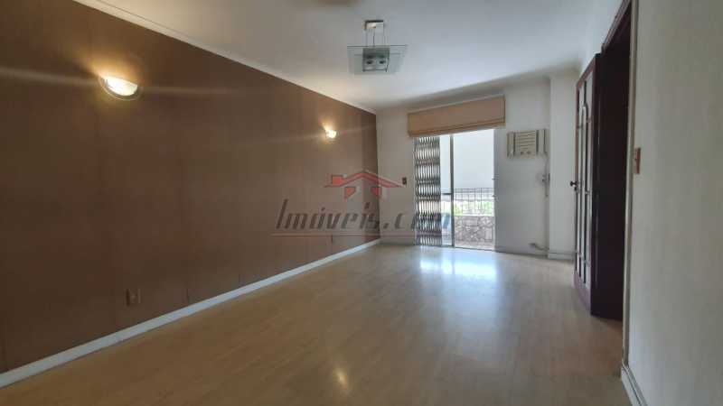 Apartamento à venda com 2 quartos, 85m² - Foto 3