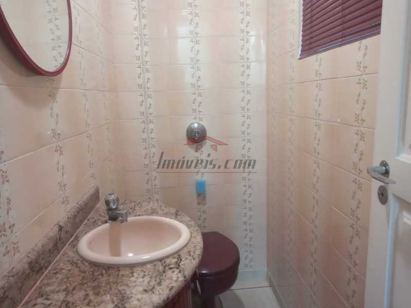 Casa de Condomínio à venda com 4 quartos, 221m² - Foto 13