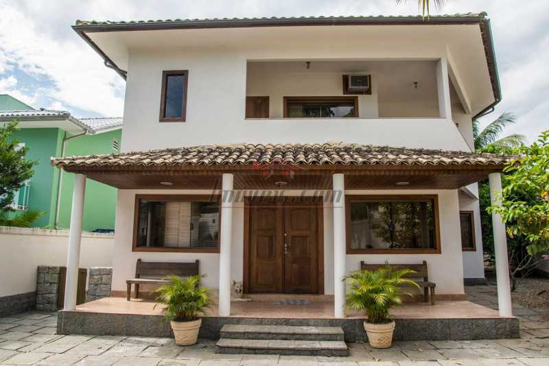 Casa de Condomínio à venda com 3 quartos, 234m² - Foto 30