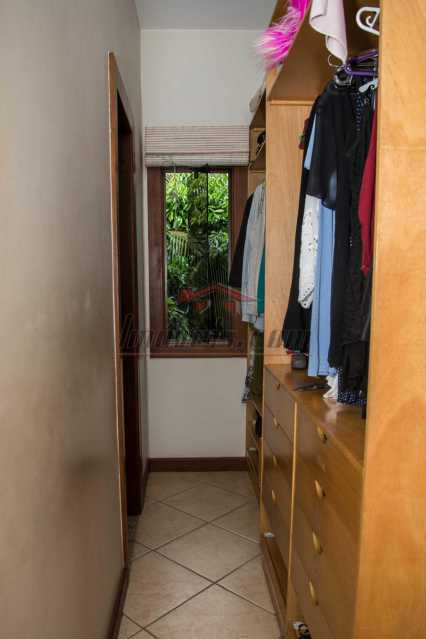 Casa de Condomínio à venda com 3 quartos, 234m² - Foto 10