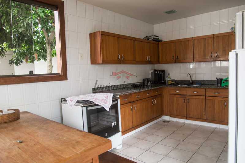 Casa de Condomínio à venda com 3 quartos, 234m² - Foto 15