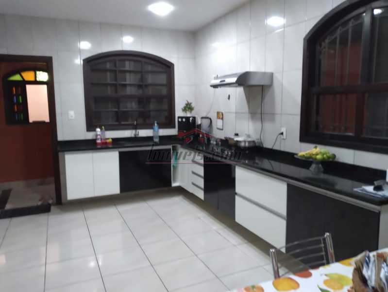 Casa à venda com 3 quartos, 290m² - Foto 7