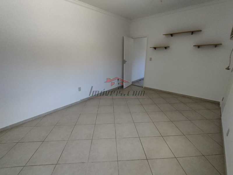 Casa de Condomínio à venda com 4 quartos, 220m² - Foto 10