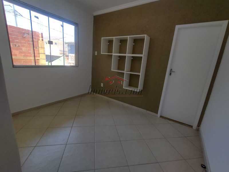 Casa de Condomínio à venda com 4 quartos, 220m² - Foto 9