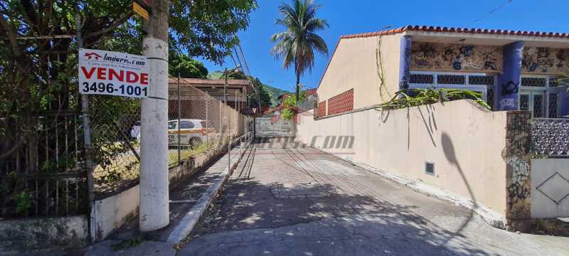 Casa de Vila à venda com 4 quartos, 80m² - Foto 1