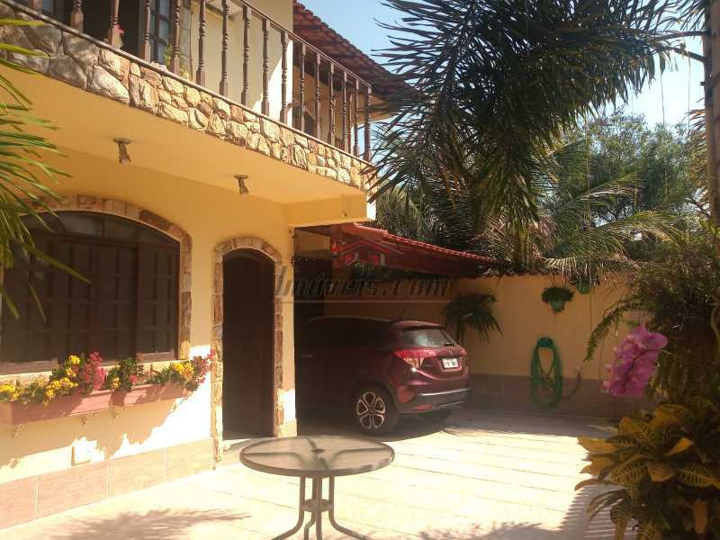 Casa de Condomínio à venda com 3 quartos, 184m² - Foto 2