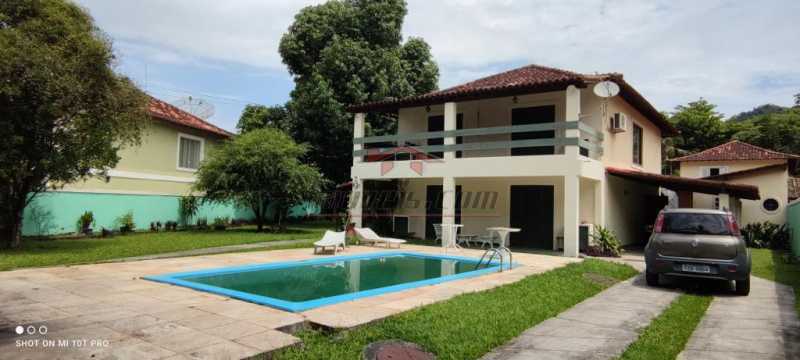 Casa de Condomínio à venda com 4 quartos, 460m² - Foto 2