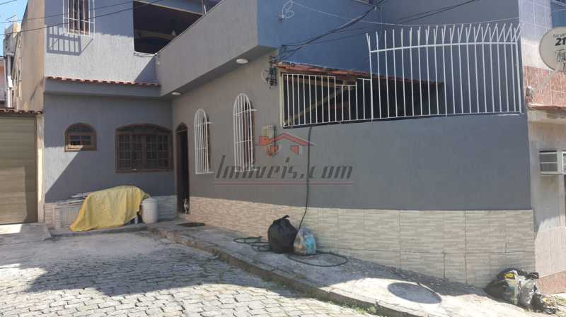 Casa de Vila à venda com 3 quartos, 142m² - Foto 1