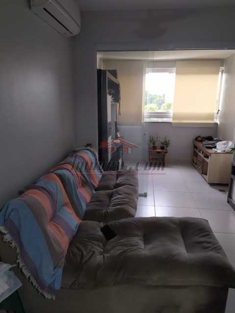 Apartamento à venda com 2 quartos, 75m² - Foto 2