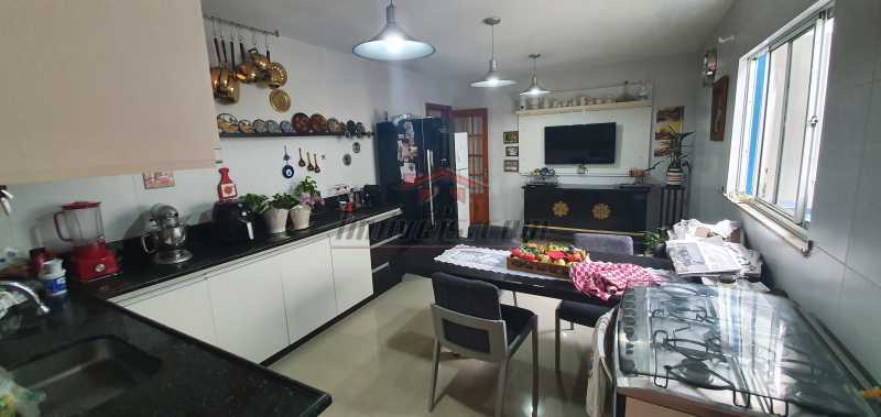 Casa de Condomínio à venda com 3 quartos, 212m² - Foto 19