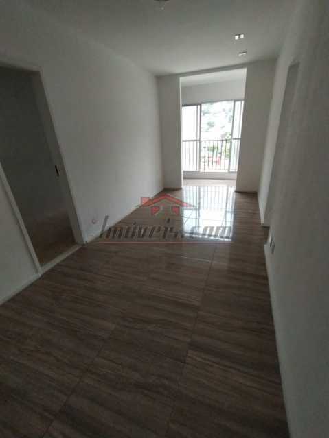 Apartamento à venda com 2 quartos, 60m² - Foto 2