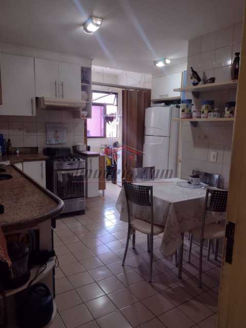 Apartamento à venda com 2 quartos, 80m² - Foto 13