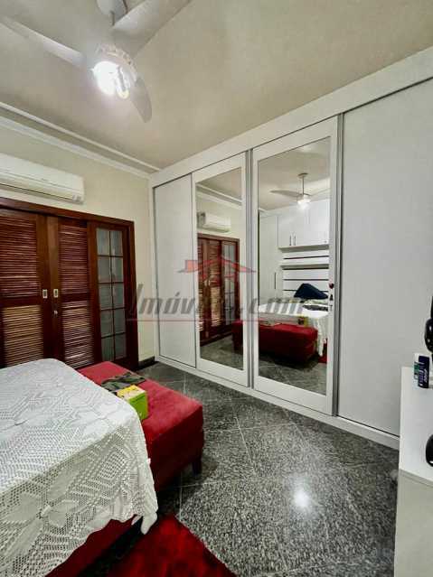 Casa à venda com 3 quartos, 270m² - Foto 14