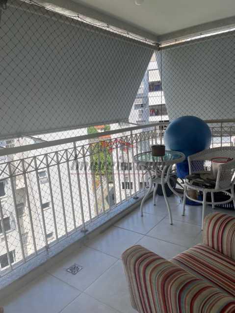 Apartamento à venda com 2 quartos, 67m² - Foto 2